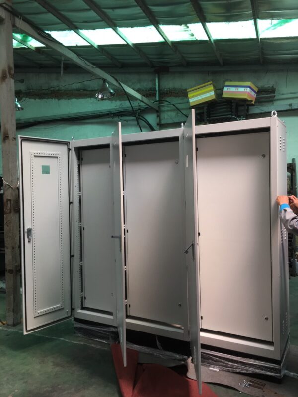 3-Door Powder-Coated Electrical Enclosure 2200×2200×600×1.5 mm