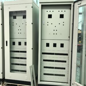 Vỏ tủ điều khiển bảo vệ 2200x800x800 tôn ZAM - Ảnh 3