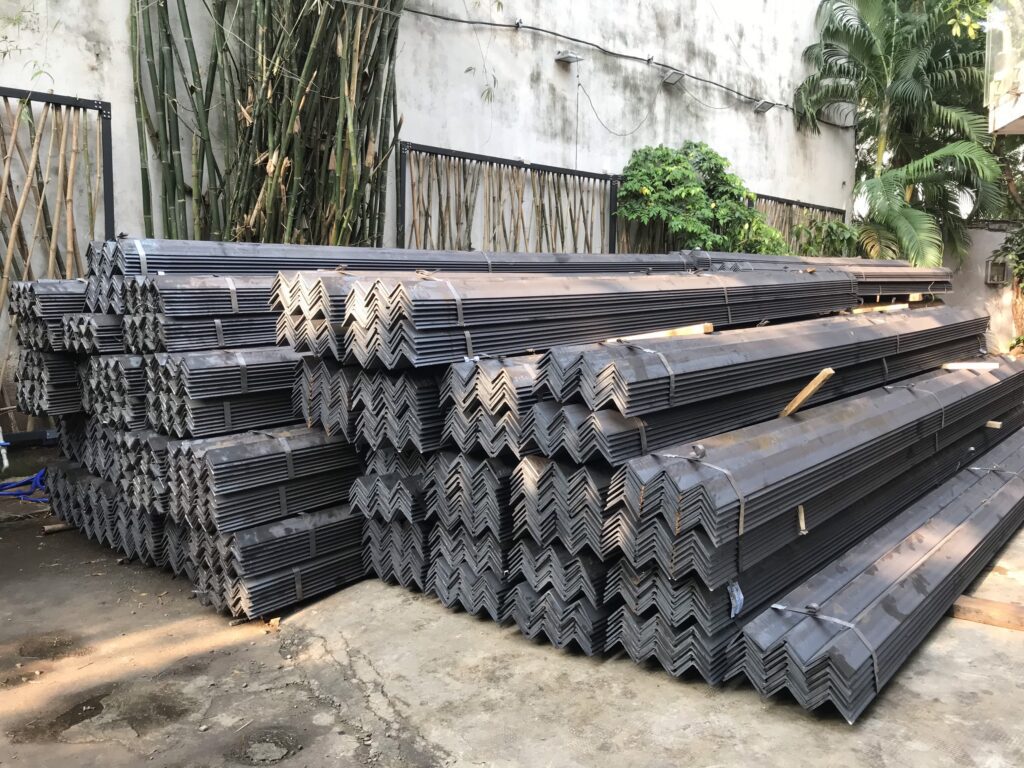 Đơn hàng 300 Tấn sắt