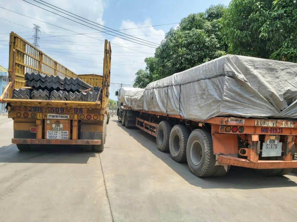 Đơn hàng 300 Tấn sắt