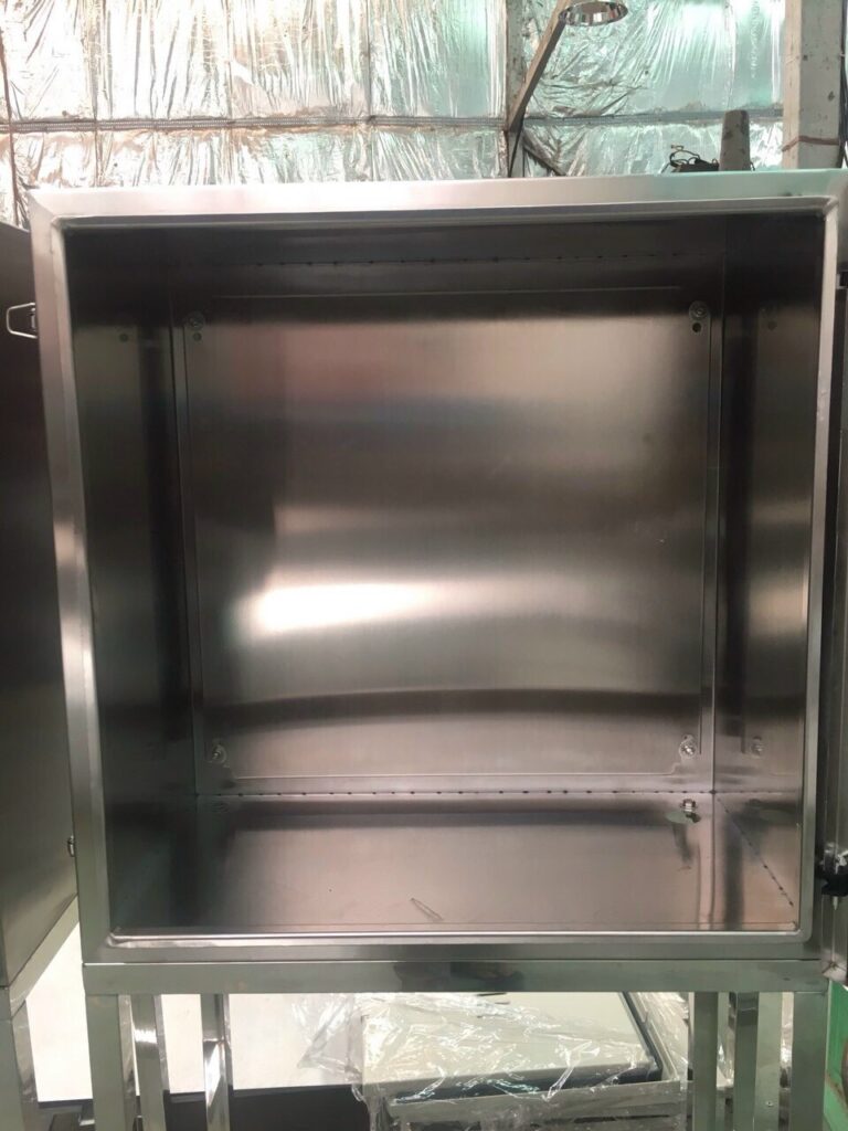 Vỏ tủ inox cỡ nhỏ có chân đế Vỏ tủ inox cỡ nhỏ có chân đế