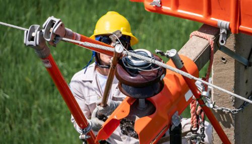 pin-insulator-installation